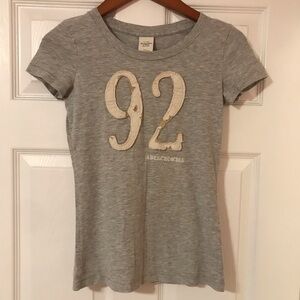 Abercrombie & Fitch women’s tee shirt grey S